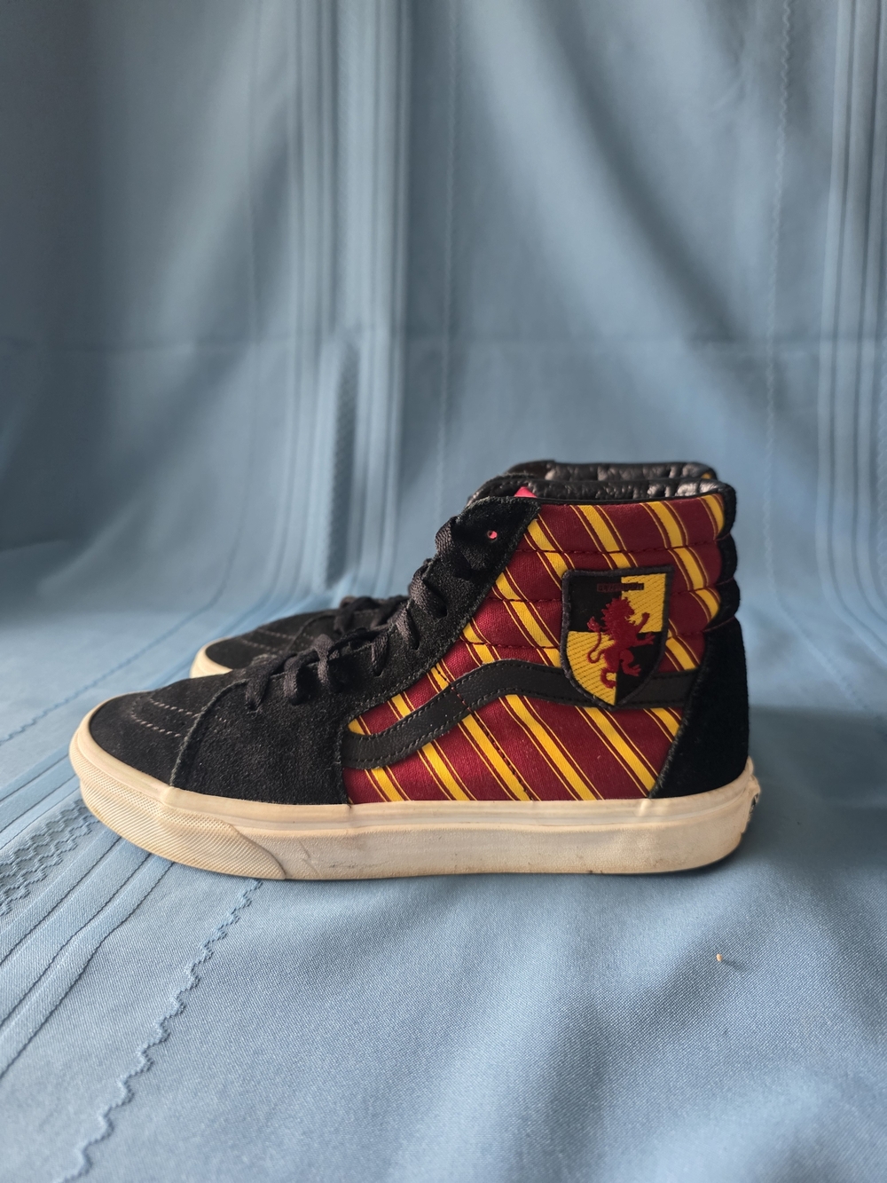 Vans Sk8-Hi x Harry Potter Gryffindor Sneaker Men's 8.5 / Women's 10